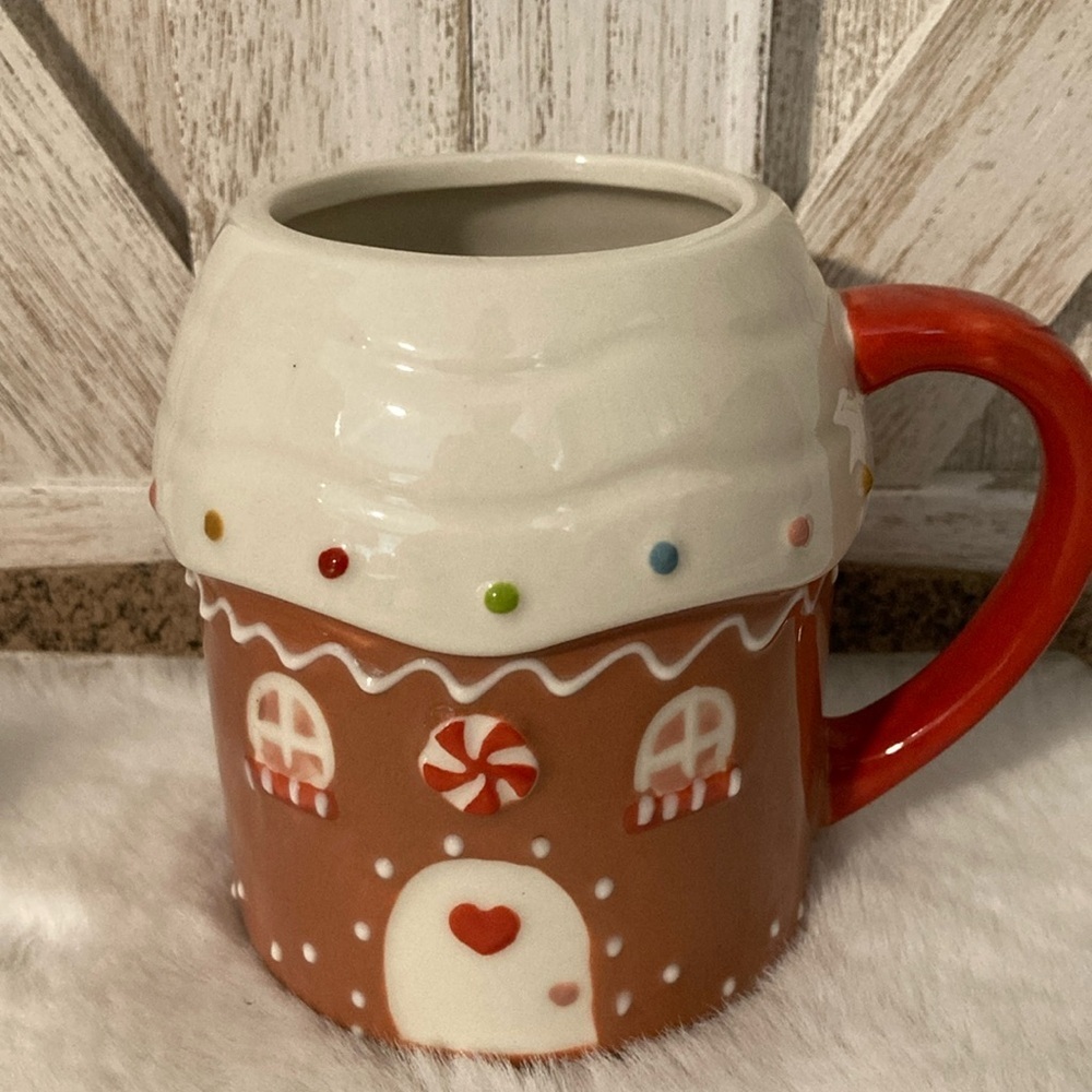 Target 2021 Threshold Gingerbread House Mug